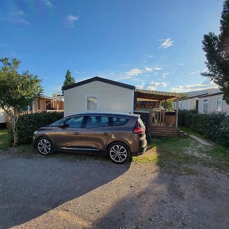 Mobilhome Au Camping Les Salins De La Gardiole Ex Camping Europe Vic-la-Gardiole Kültér fotó