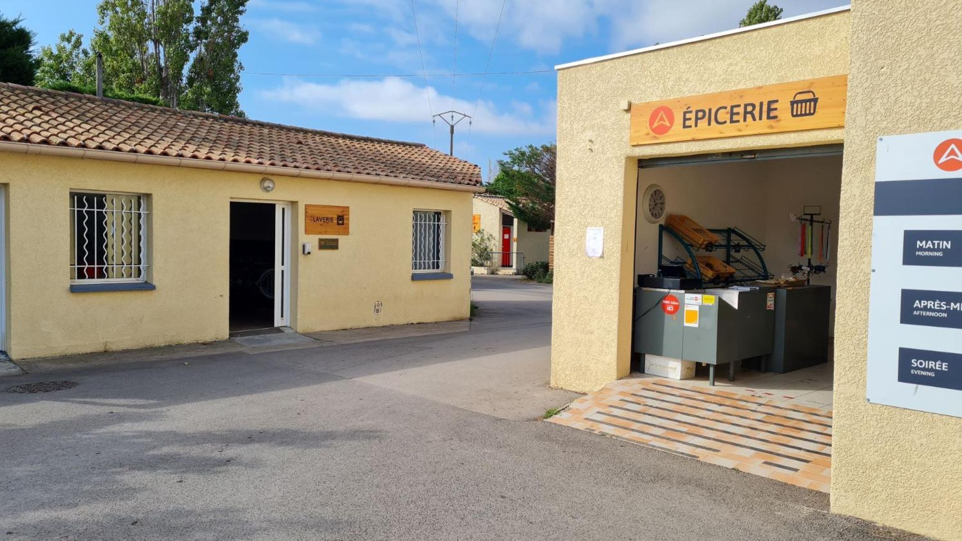 Mobilhome Au Camping Les Salins De La Gardiole Ex Camping Europe Vic-la-Gardiole Kültér fotó